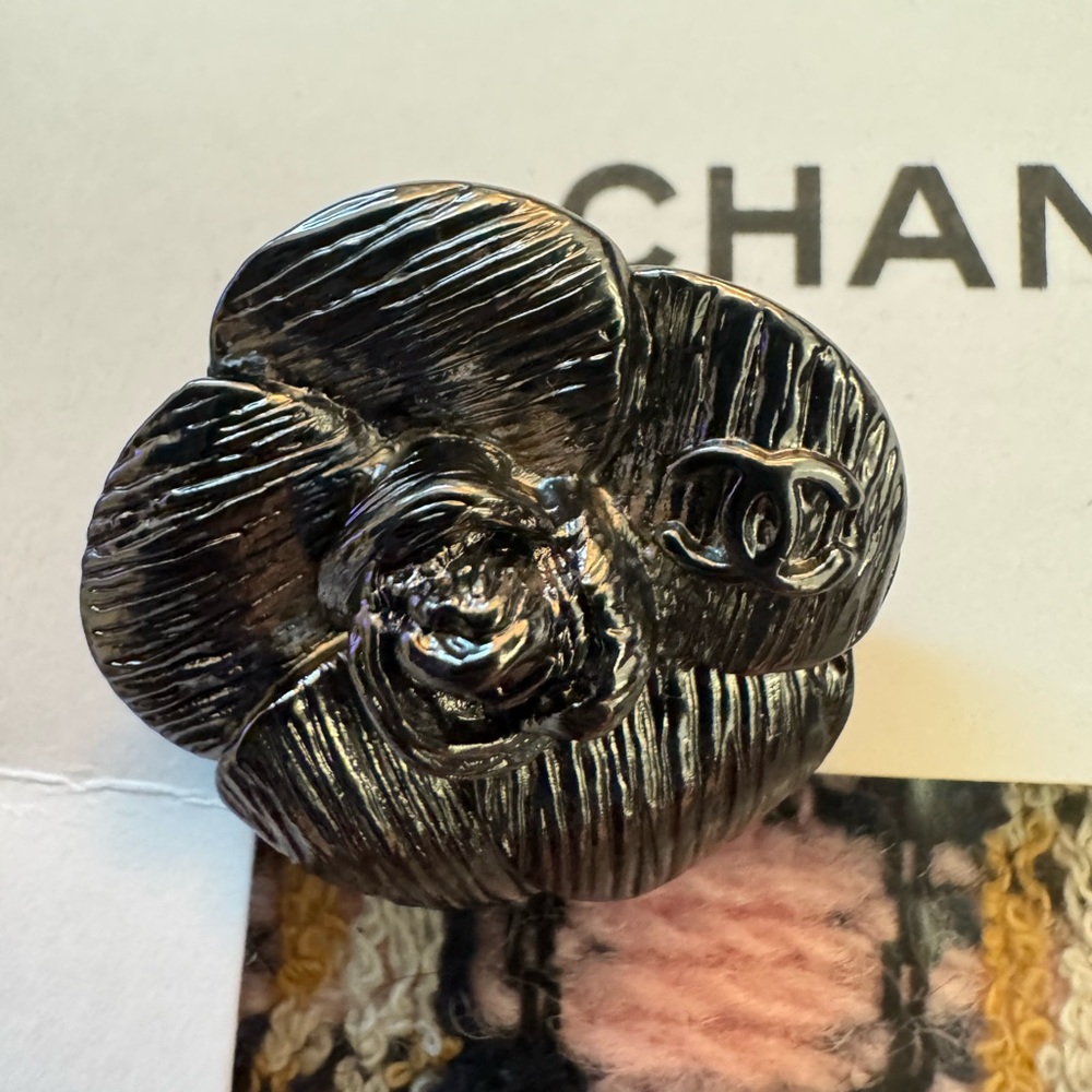 CHANEL Camellia Button